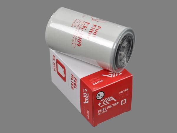 EK-1009 топливный фильтр FF5253 P557440 FS1214