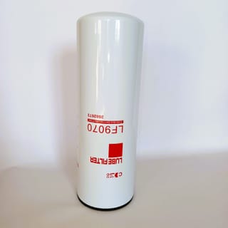 LF9070 фильтр масляный